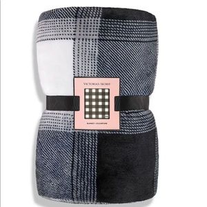 Victoria’s Secret  FLEECE BLANKET NEW!! 50x60